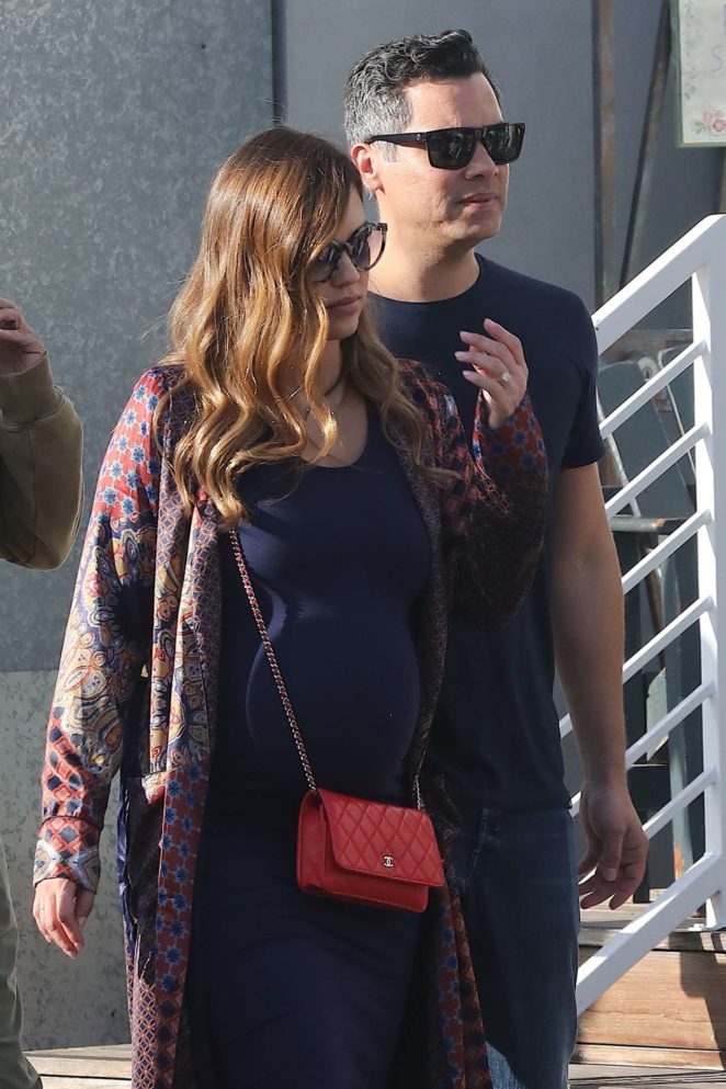 Jessica Alba with husband Cash Warren Shopping in Venice Beach